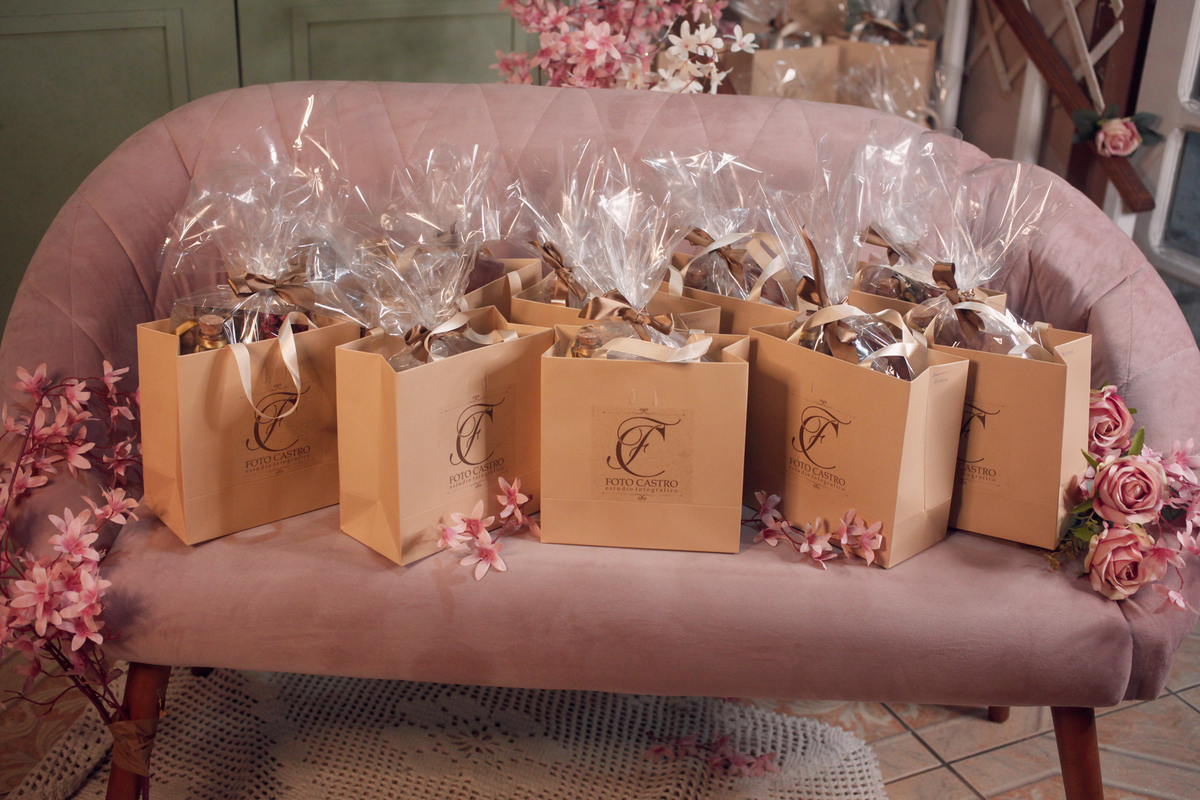 Sacolinhas Lindas, cheias de Mimos e muitas Histórias de Amor 