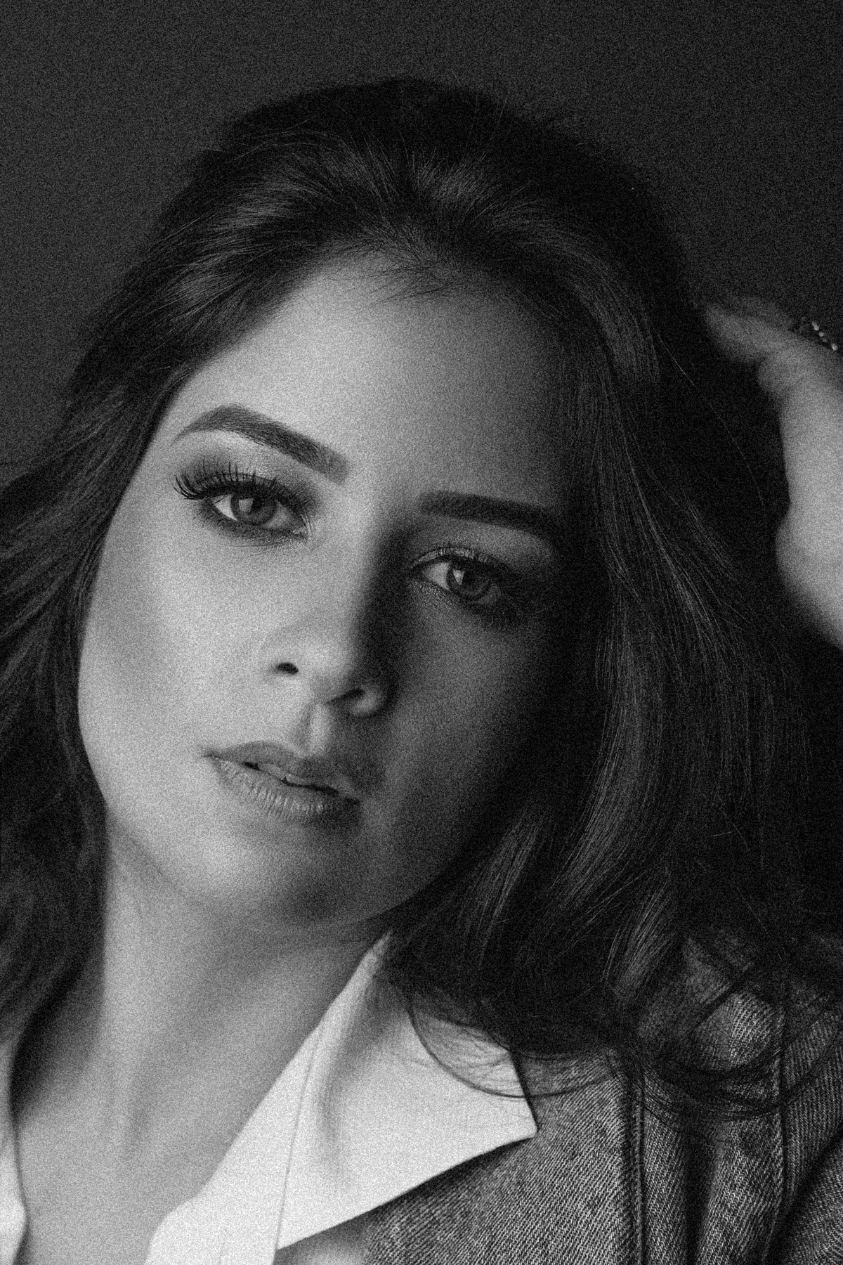 Jessica Cavalcanti, atriz e modelo da região sudoeste da Bahia, cidade de Barreiras, posando em estúdio.