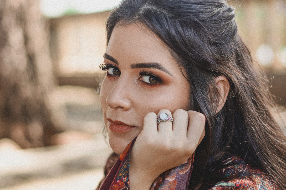 Jessica Cavalcanti, atriz e modelo da região sudoeste da Bahia, cidade de Barreiras, posando em ensaio externo.
