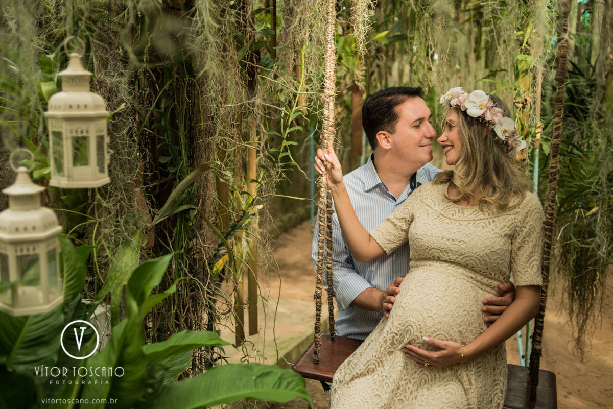 Gestante raissa no ensaio fotográfico de gestante no orquidário ed mattos em natal rn, por vitor toscano.