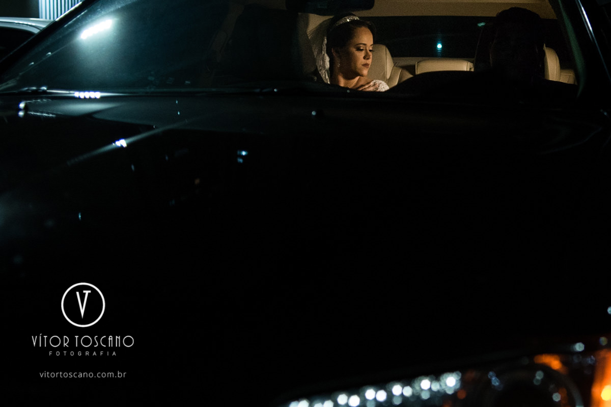noiva danielle no carro