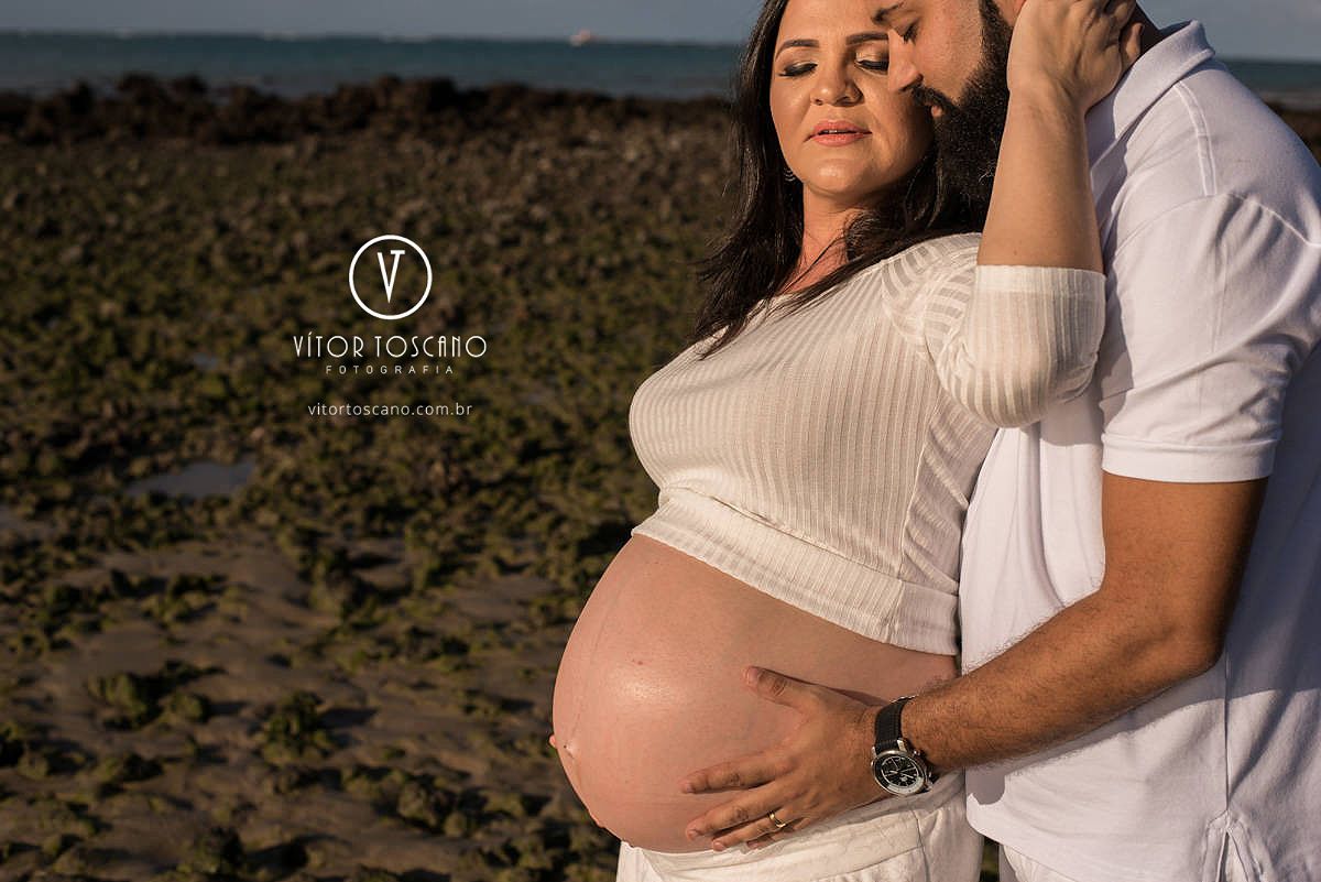 Gestante Flaviane durante o ensaio de gestante em Natal RN com vitor toscano