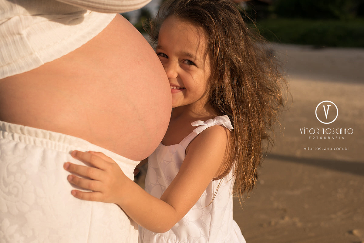 Gestante Flaviane durante o ensaio de gestante em Natal RN com vitor toscano
