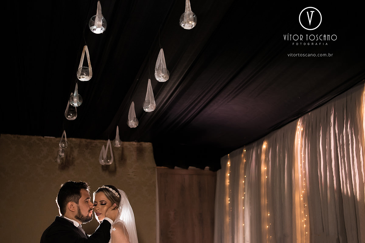 Retrato dos noivos no casamento de priscila e raoni em natal rn.