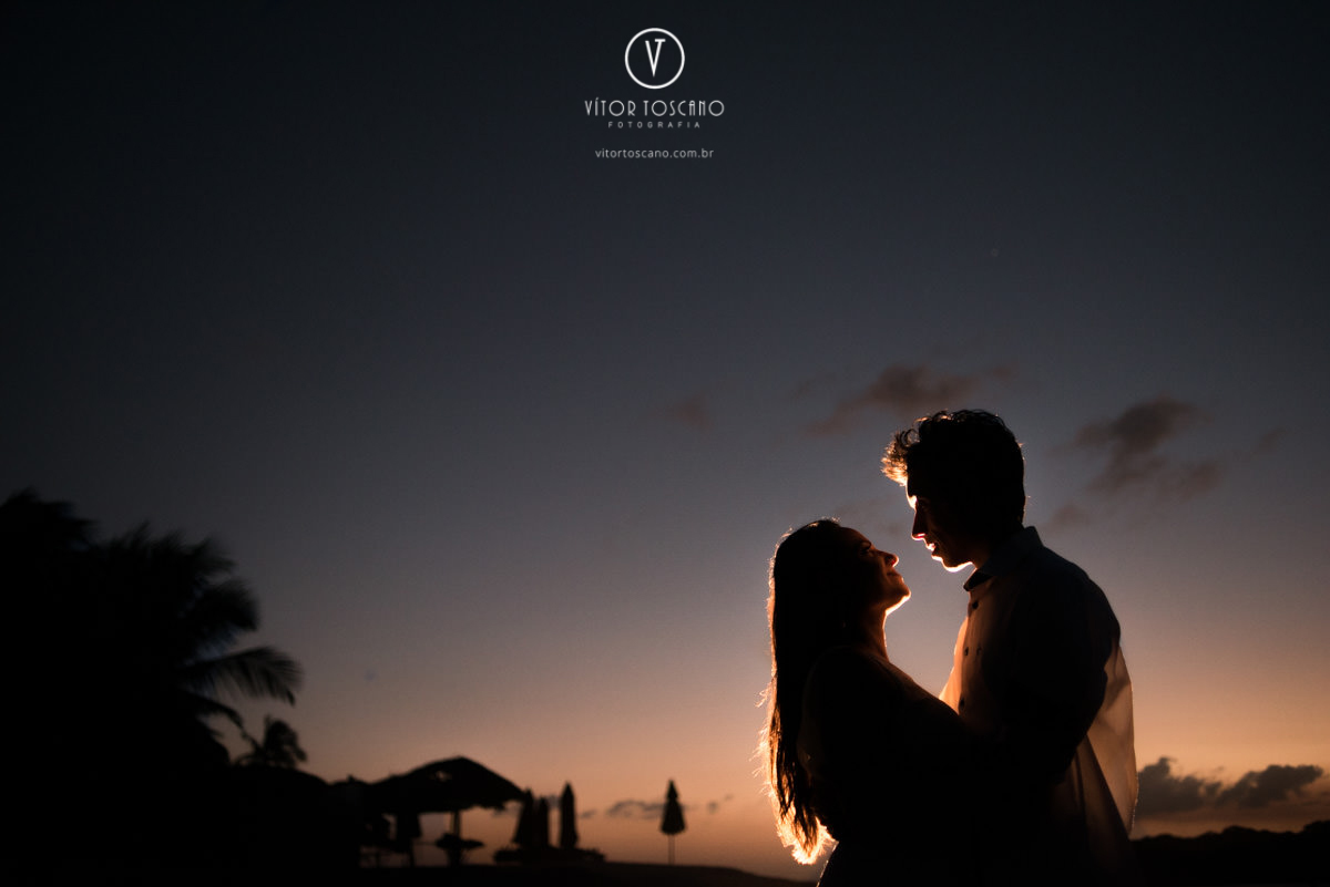 silhueta do casal no ensaio pre wedding de monick e jhonatan