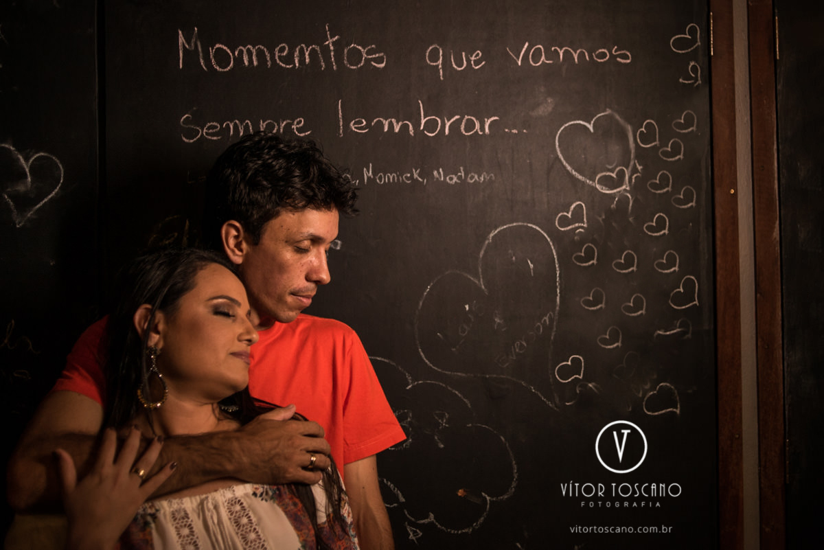 casal namorando no ensaio pre wedding de monick e jhonatan