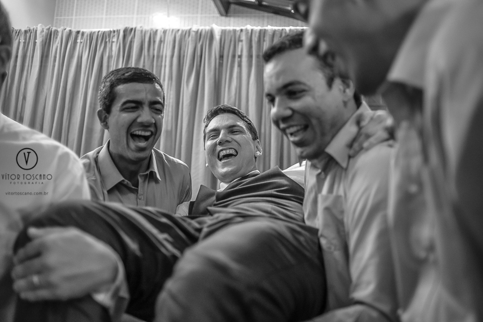 celebration, festa, missa, barra de maxaranguape, casamento, bride, vitor toscano, vitor toscano fotografia, wedding, celebration, fotografo de casamento, natal, rn, rio grande do norte, emoção, choro, lágrimas, noivo, groom, bride, detalhe