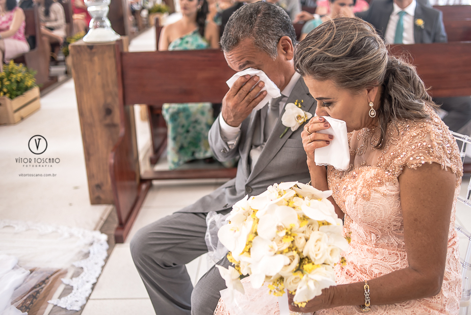 celebration, festa, missa, barra de maxaranguape, casamento, bride, vitor toscano, vitor toscano fotografia, wedding, celebration, fotografo de casamento, natal, rn, rio grande do norte, emoção, choro, lágrimas, noivo, groom, bride
