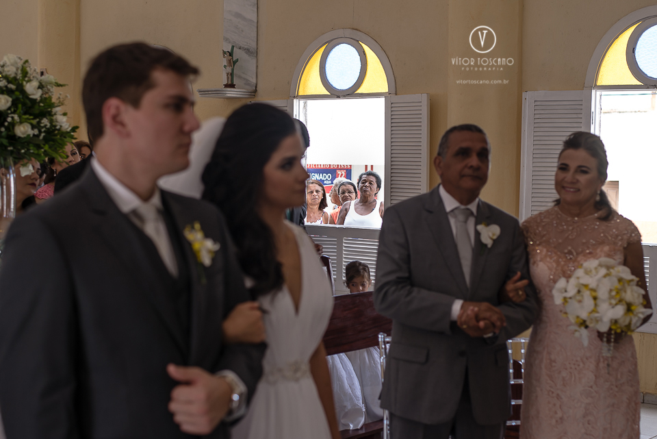 celebration, festa, missa, barra de maxaranguape, casamento, bride, vitor toscano, vitor toscano fotografia, wedding, celebration, fotografo de casamento, natal, rn, rio grande do norte, emoção, choro, lágrimas, noivo, groom, bride