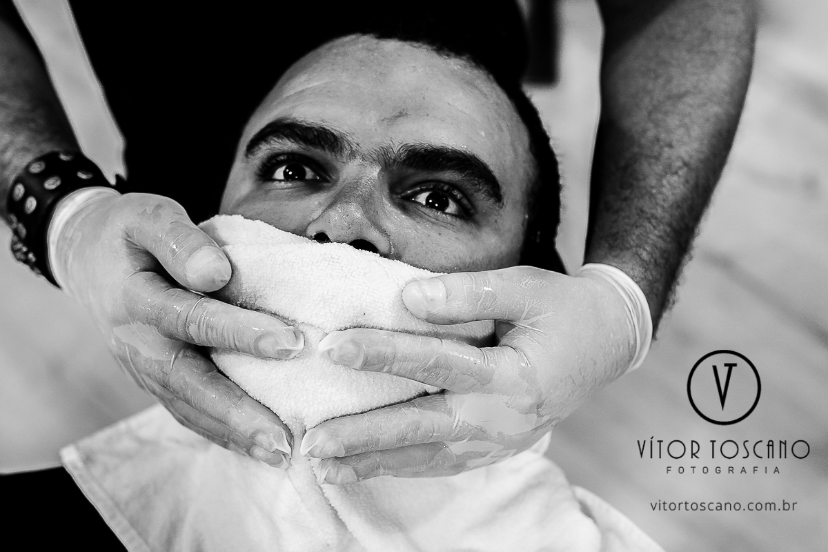 Noivo se preparando no making off do casamento de Jucielly e Auderi, em Natal-RN.