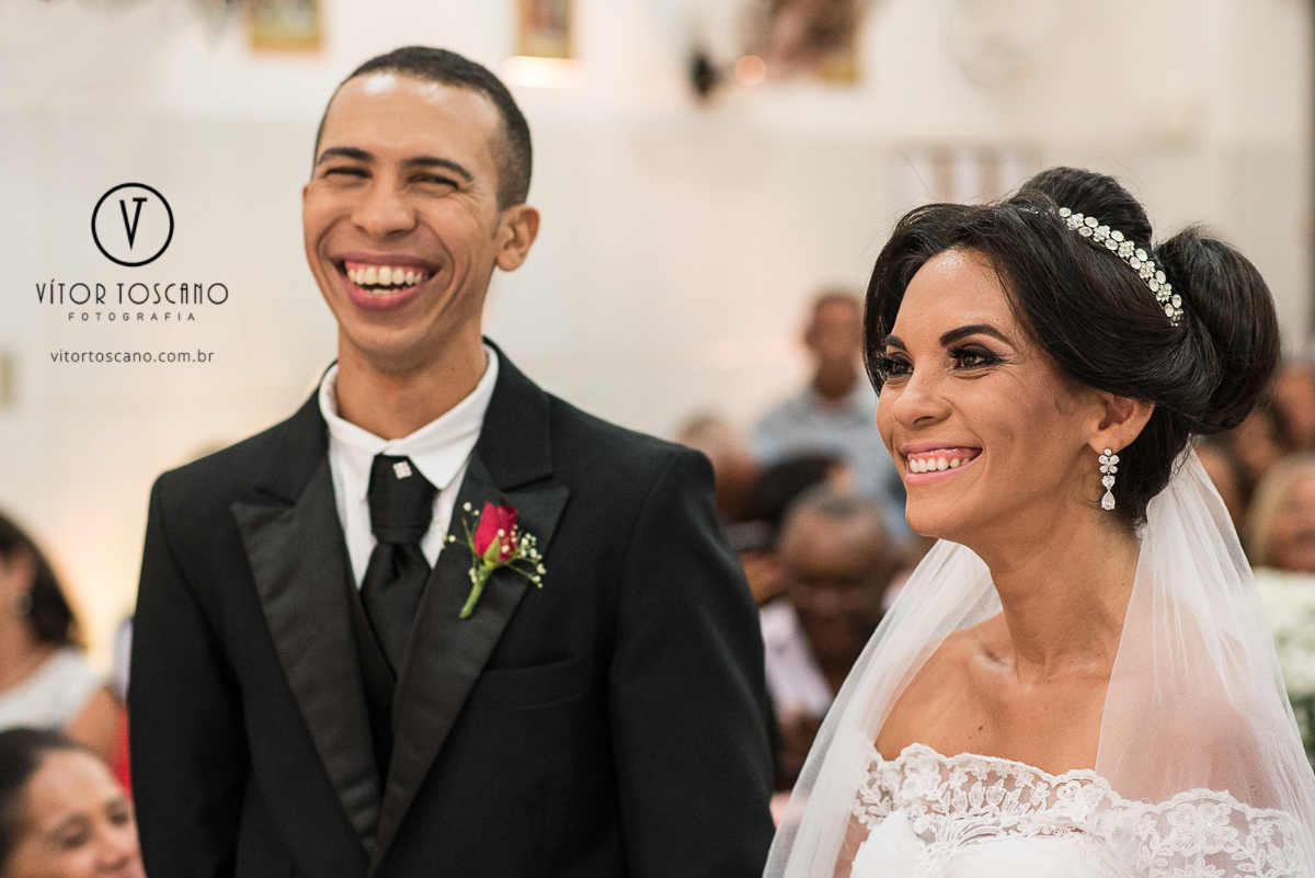 Risada dos noivos no casamento de Andre e Laudiceia em Natal-RN.