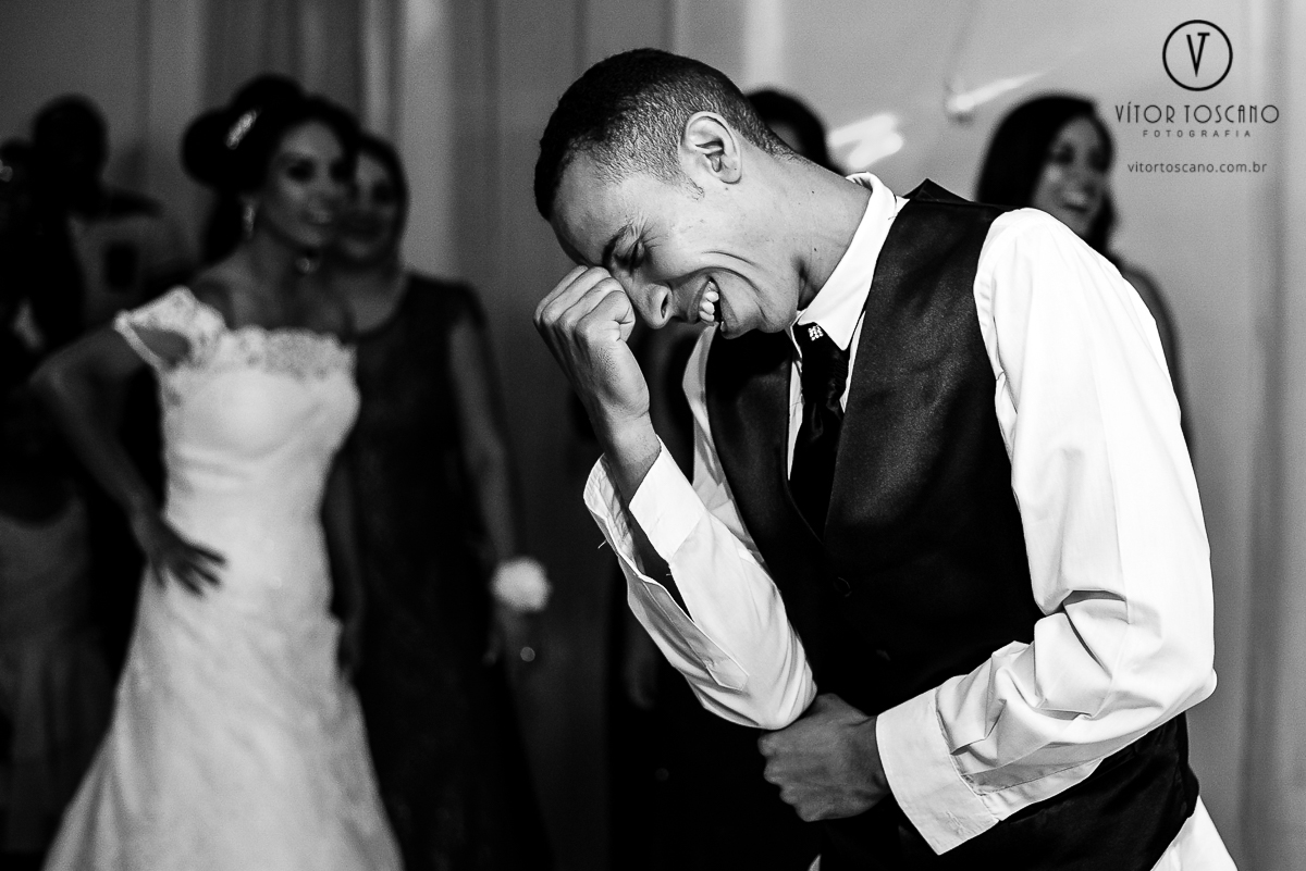 Noivo na sofrência no casamento de Andre e Laudiceia, em Natal-RN.