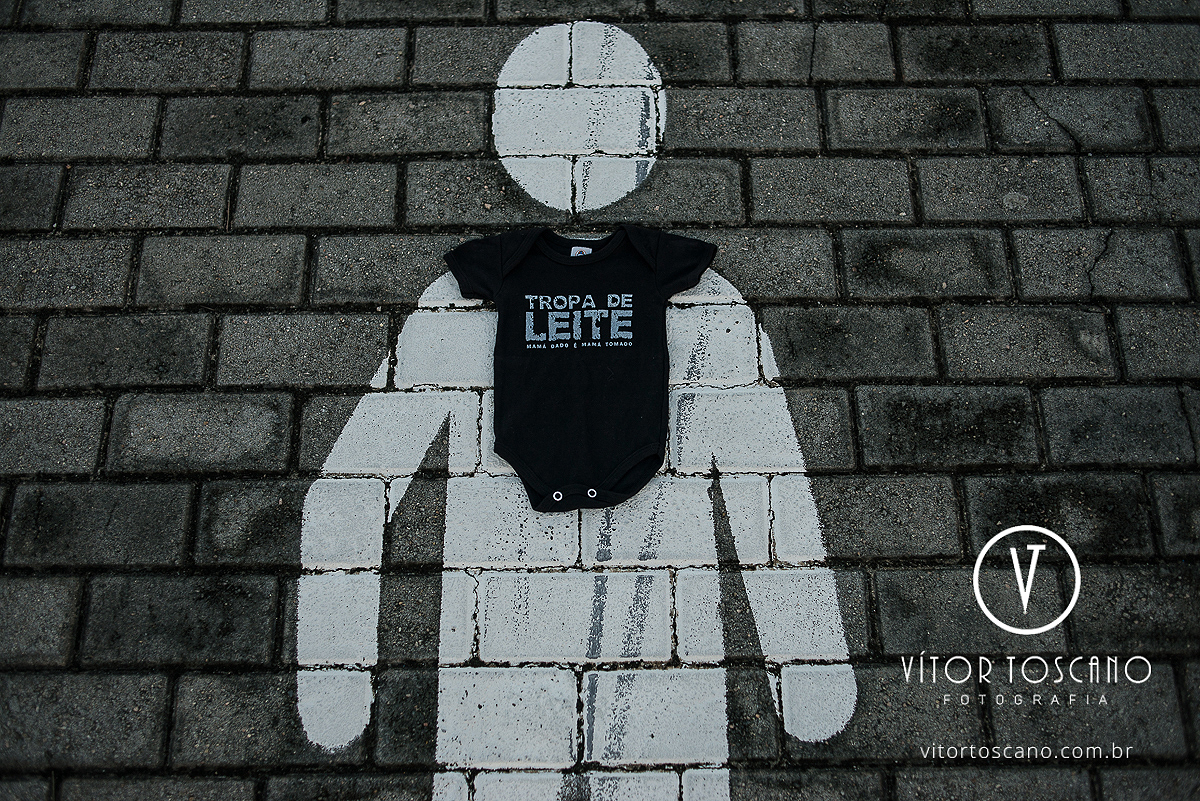 Foto do body do bebê no ensaio fotográfico da gestante, em Natal-RN.