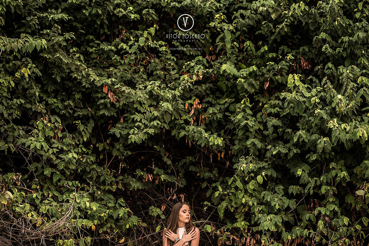 Filha da natureza, no ensaio de debutante de Fernanda Araujo no Nuh Café e Boutique dos Pães, em Natal-RN.