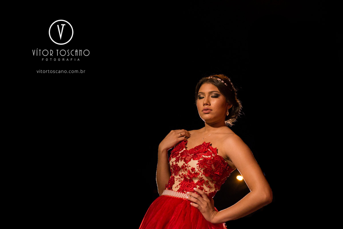 debutante no glamour na festa de 15 anos de Marina Mendes, em Natal-RN.