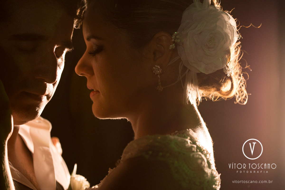 Noivos  na sessão de fotos no casamento de Marilia e Jornandis, em Natal-RN.