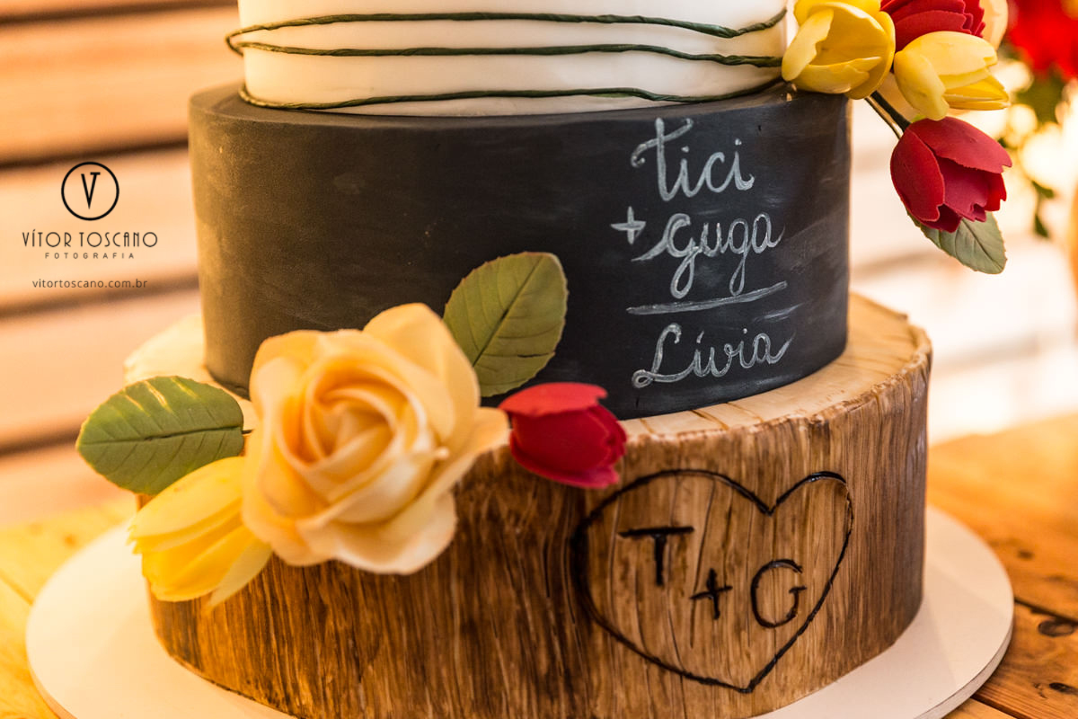 Bolo no casamento de Tici e Guga, em Natal-RN.