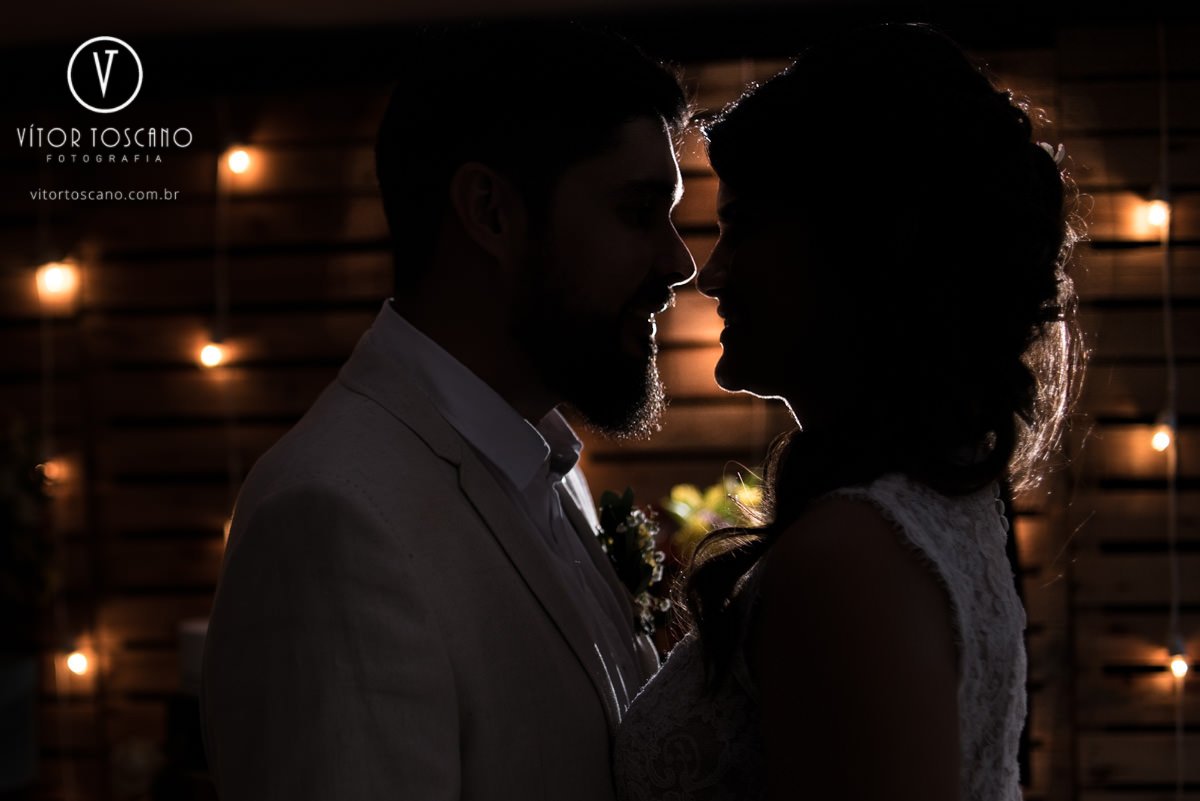 Contra luz no casamento de Tici e Guga, em Natal-RN.