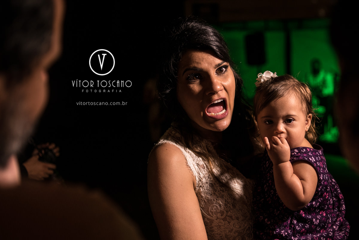 Noiva gritando no casamento de Tici e Guga, em Natal-RN.