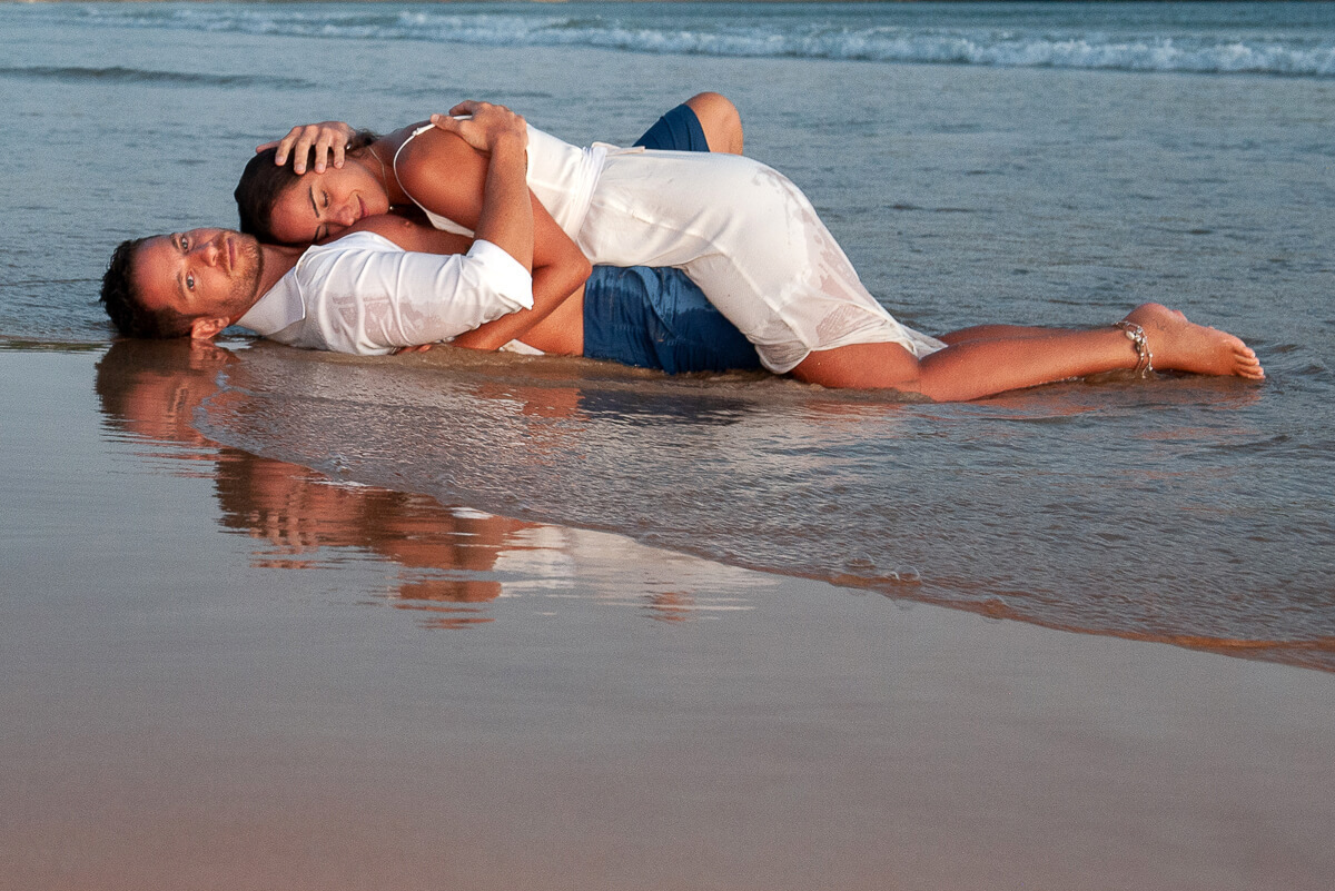 Ensaio Fotográfico Pré Wedding Casal na Praia em Armação dos Búzios Região dos Lagos Rio de Janeiro Praia de Geribá Búzios
