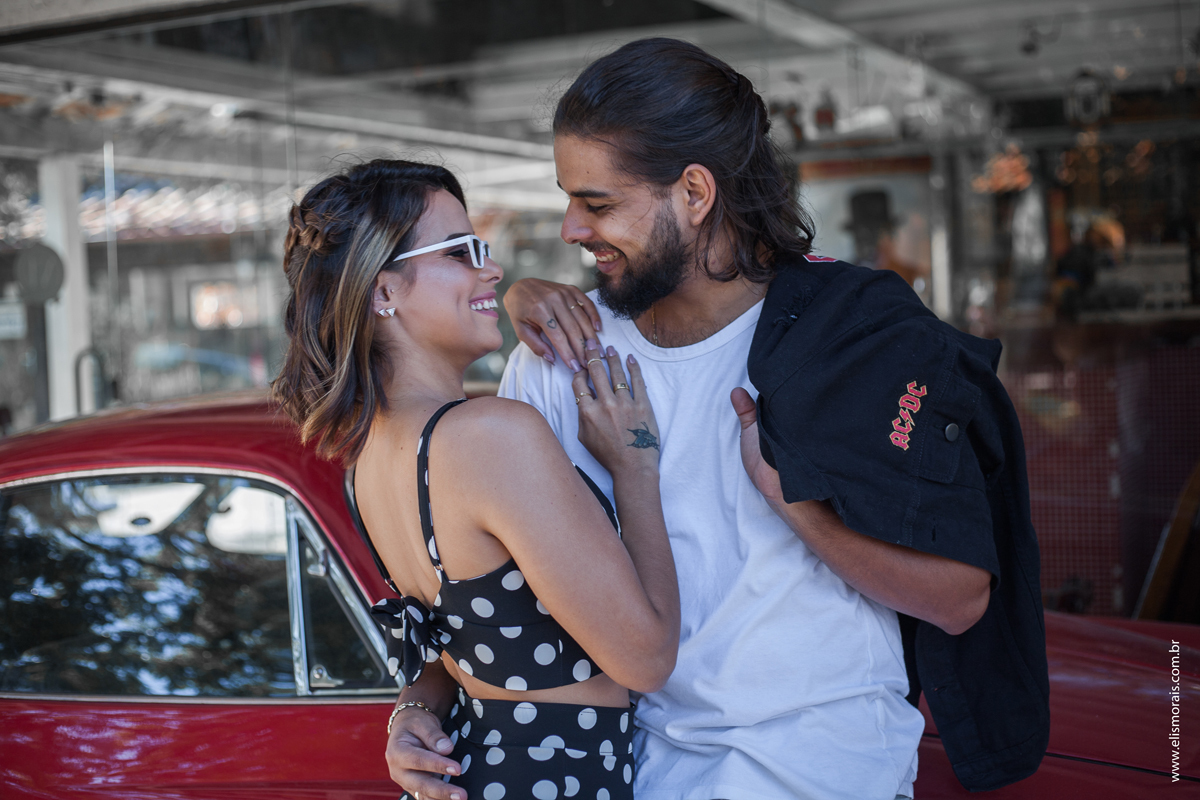 Ensaio Fotográfico Pré Wedding na Rua das Pedras em Búzios na Região dos Lagos no Rio de Janeiro
