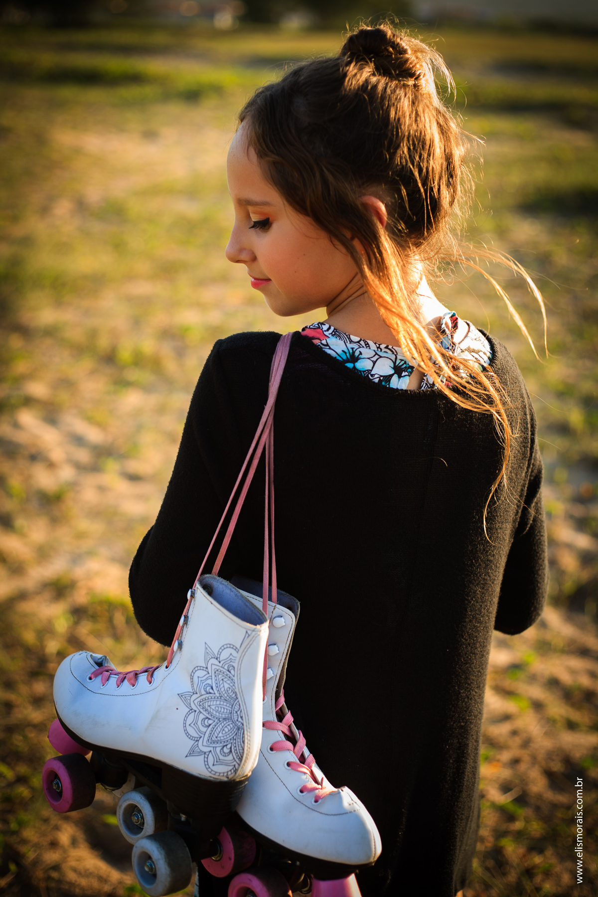 Ensaio Fotográfico em Búzios Praia de Tucuns brincando com patins