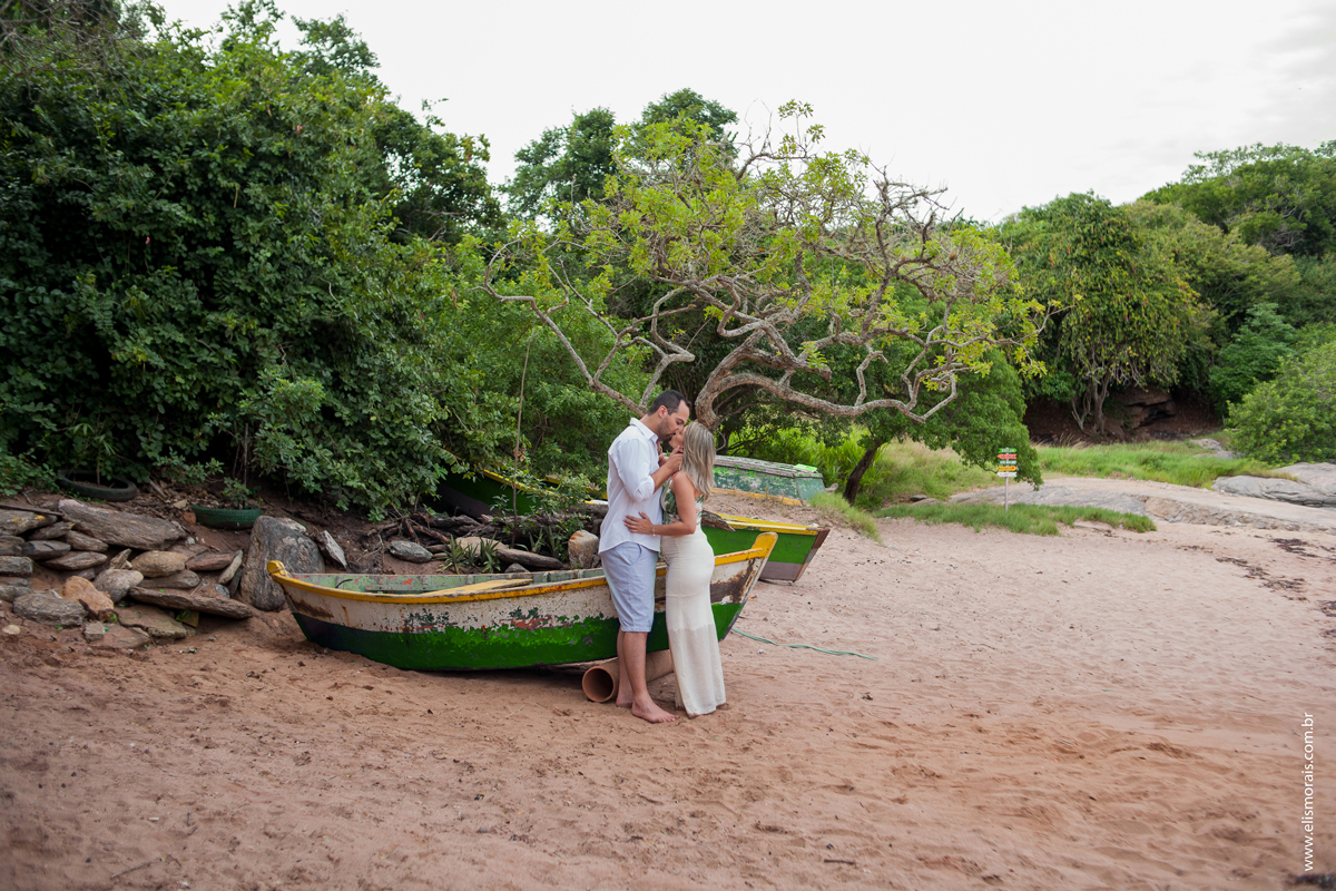 Ensaio Fotográfico de Casal Pré-wedding na Praia do Forno em Búzios - RJ