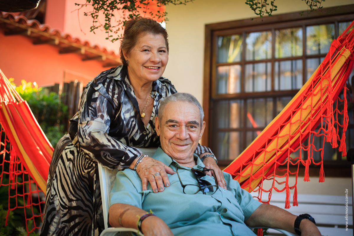 Ensaio Fotográfico Bodas de Ouro na Praia de Tucuns em Búzios na Região dos Lagos no Rio de Janeiro
