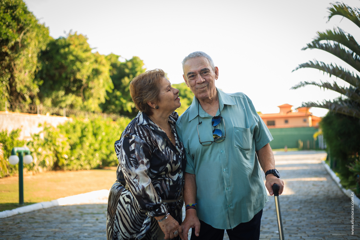 Ensaio Fotográfico Bodas de Ouro na Praia de Tucuns em Búzios na Região dos Lagos no Rio de Janeiro