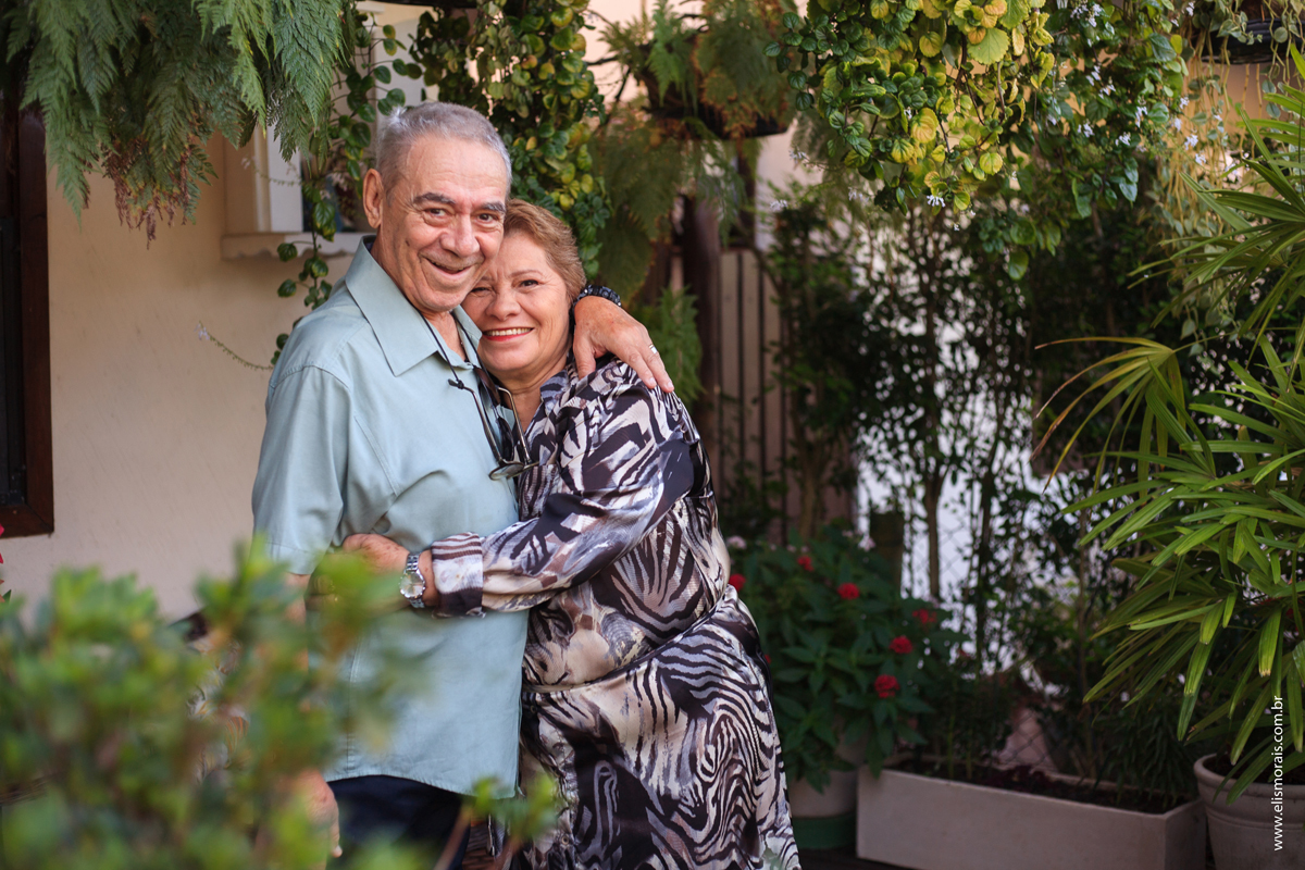 Ensaio Fotográfico Bodas de Ouro na Praia de Tucuns em Búzios na Região dos Lagos no Rio de Janeiro