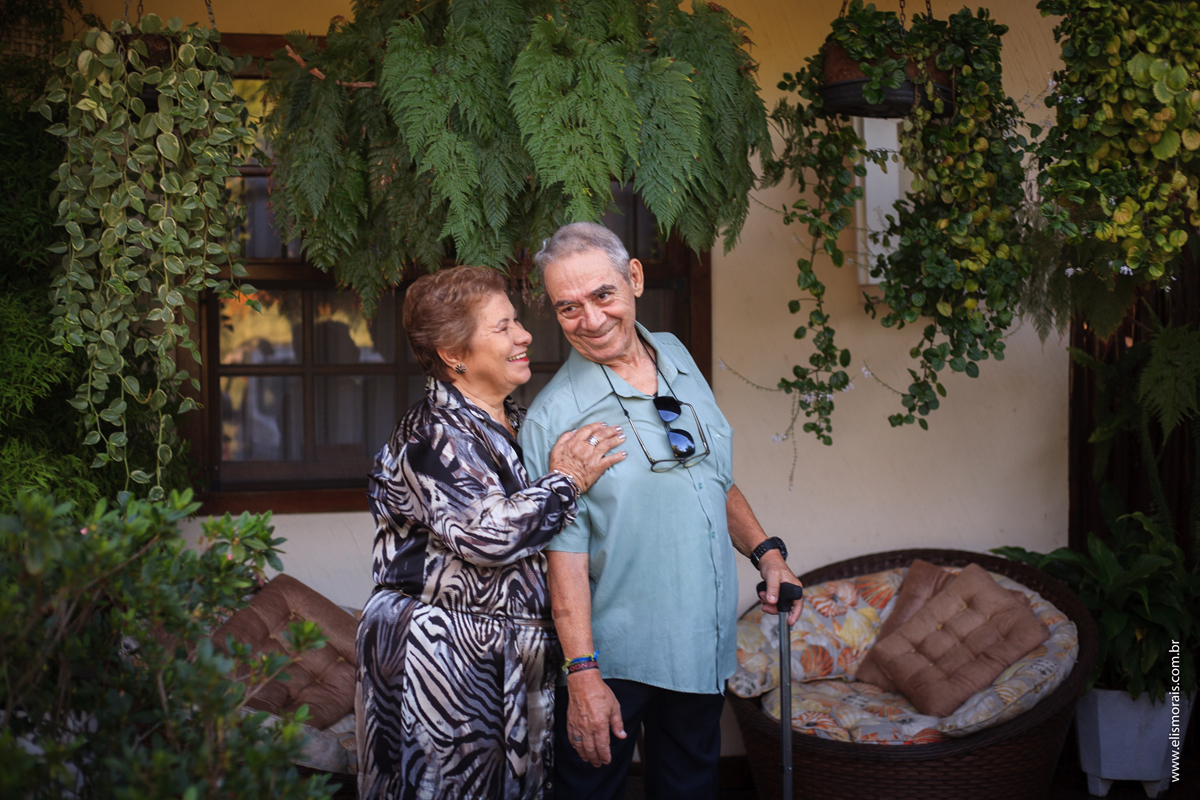 Ensaio Fotográfico Bodas de Ouro na Praia de Tucuns em Búzios na Região dos Lagos no Rio de Janeiro