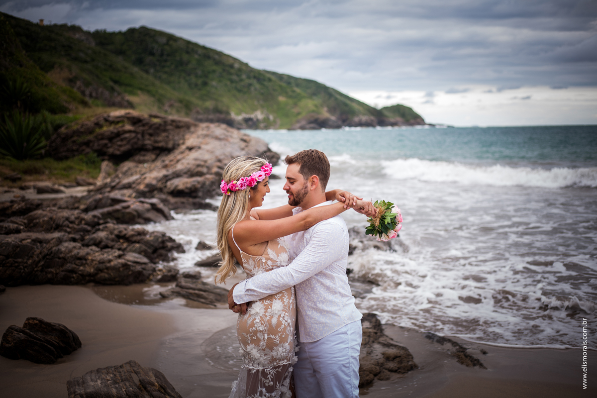 fotógrafo em búzios, fotógrafa em búzios, fotografia em búzios, ensaio fotográfico na praia, ensaio fotográfico pré wedding, ensaio de casal, praia brava, búzios, pré casamento, destination wedding, wedding, casar na praia, foto de casal