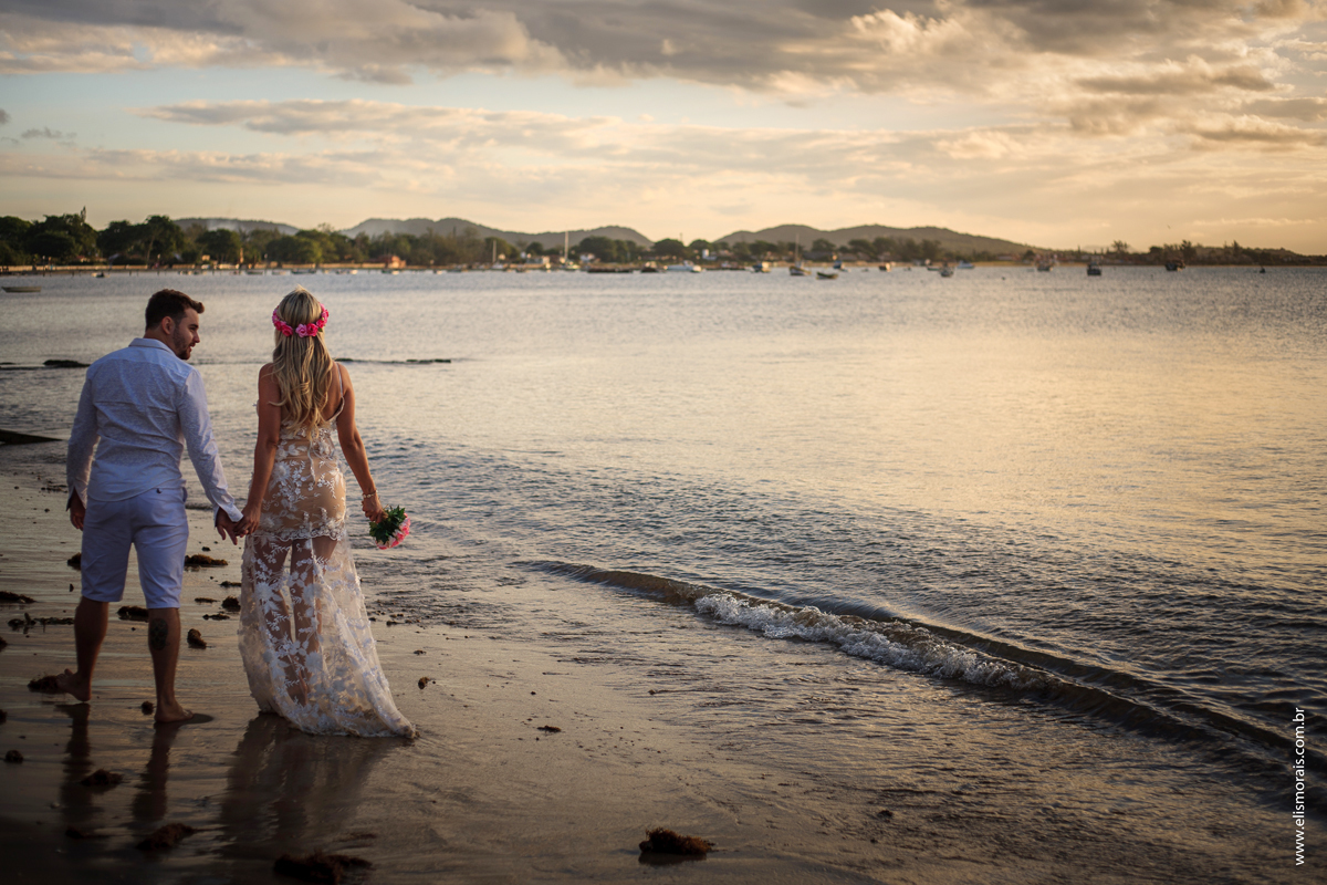fotógrafo em búzios, fotógrafa em búzios, fotografia em búzios, ensaio fotográfico na praia, ensaio fotográfico pré wedding, ensaio de casal, praia de manguinhos, búzios, pré casamento, destination wedding, wedding, casar na praia, foto de casal