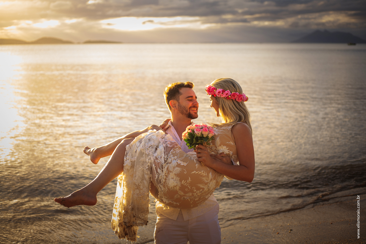 fotógrafo em búzios, fotógrafa em búzios, fotografia em búzios, ensaio fotográfico na praia, ensaio fotográfico pré wedding, ensaio de casal, praia de manguinhos, búzios, pré casamento, destination wedding, wedding, casar na praia, foto de casal