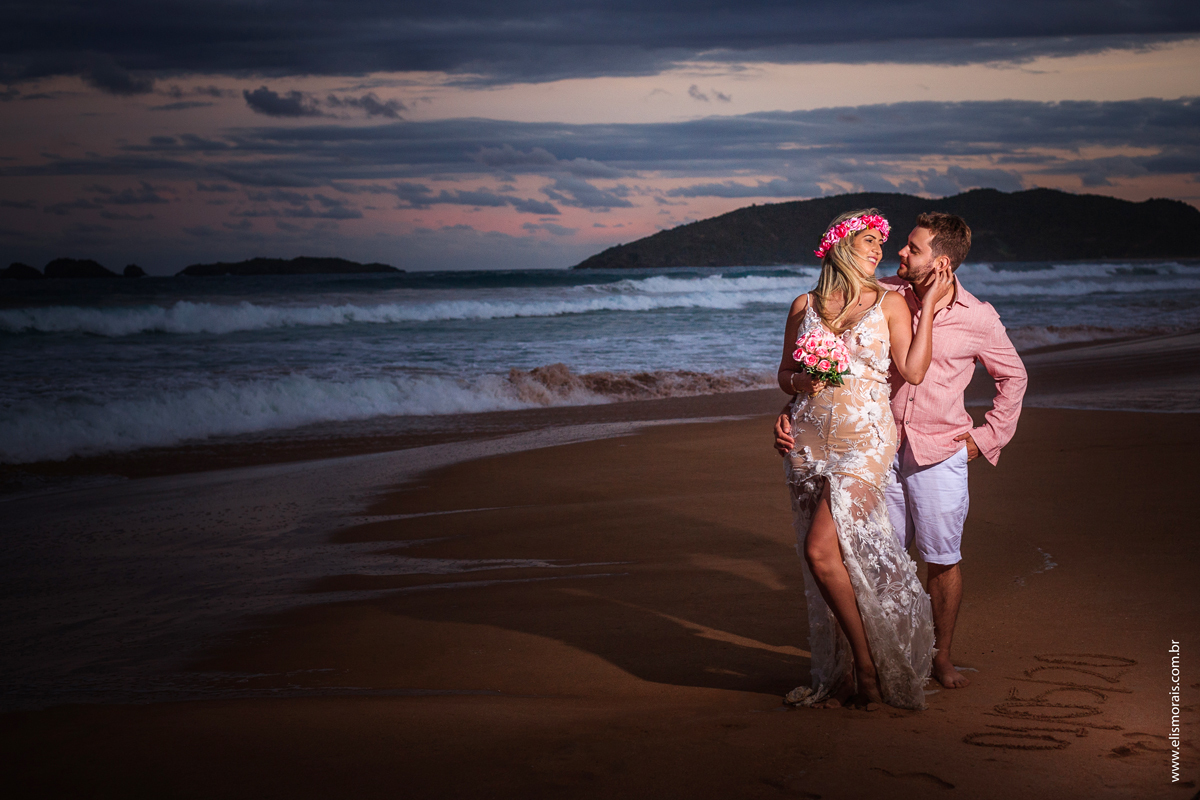 fotógrafo em búzios, fotógrafa em búzios, fotografia em búzios, ensaio fotográfico na praia, ensaio fotográfico pré wedding, ensaio de casal, praia de tucuns, búzios, pré casamento, destination wedding, wedding, casar na praia, foto de casal