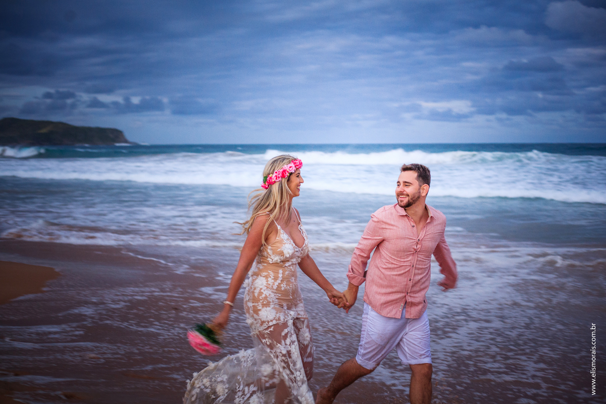 fotógrafo em búzios, fotógrafa em búzios, fotografia em búzios, ensaio fotográfico na praia, ensaio fotográfico pré wedding, ensaio de casal, praia de tucuns, búzios, pré casamento, destination wedding, wedding, casar na praia, foto de casal