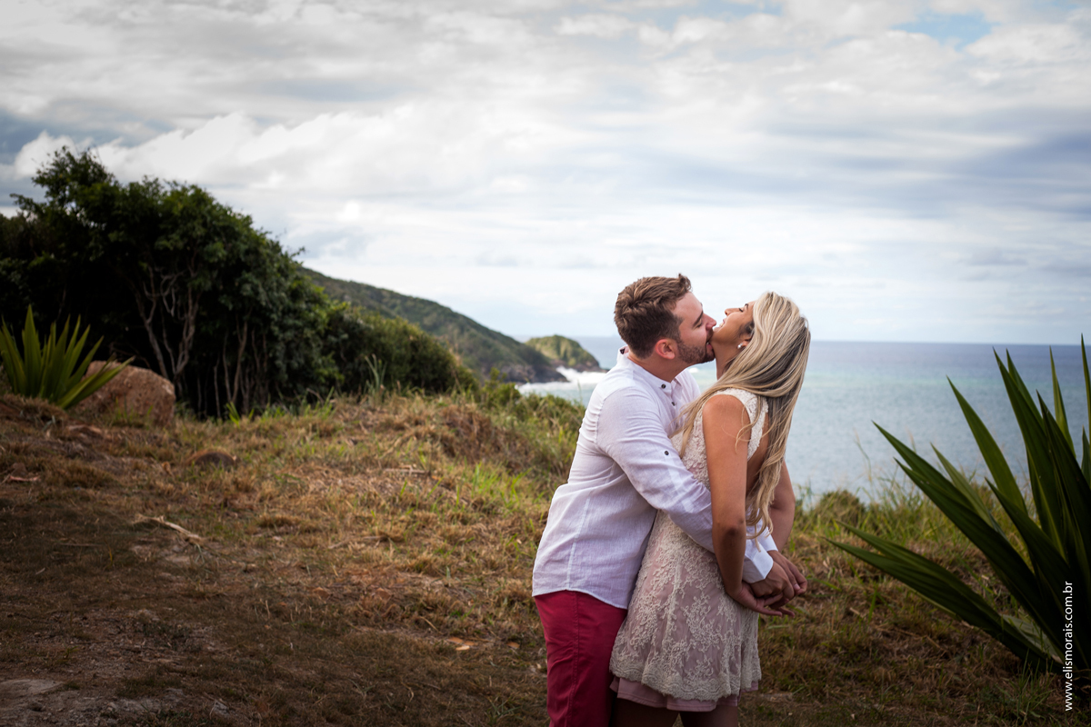 fotógrafo em búzios, fotógrafa em búzios, fotografia em búzios, ensaio fotográfico na praia, ensaio fotográfico pré wedding, ensaio de casal, apuã brava hotel, praia brava, búzios, pré casamento, destination wedding, wedding, casar na praia, foto de casal