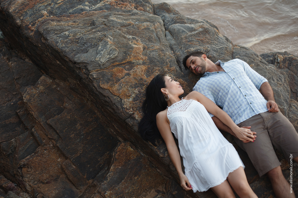 fotografia de casal, amor em buzios, buzios, fotografia de casal, ensaio de casal na praia de tucuns em armação dos buzios rj