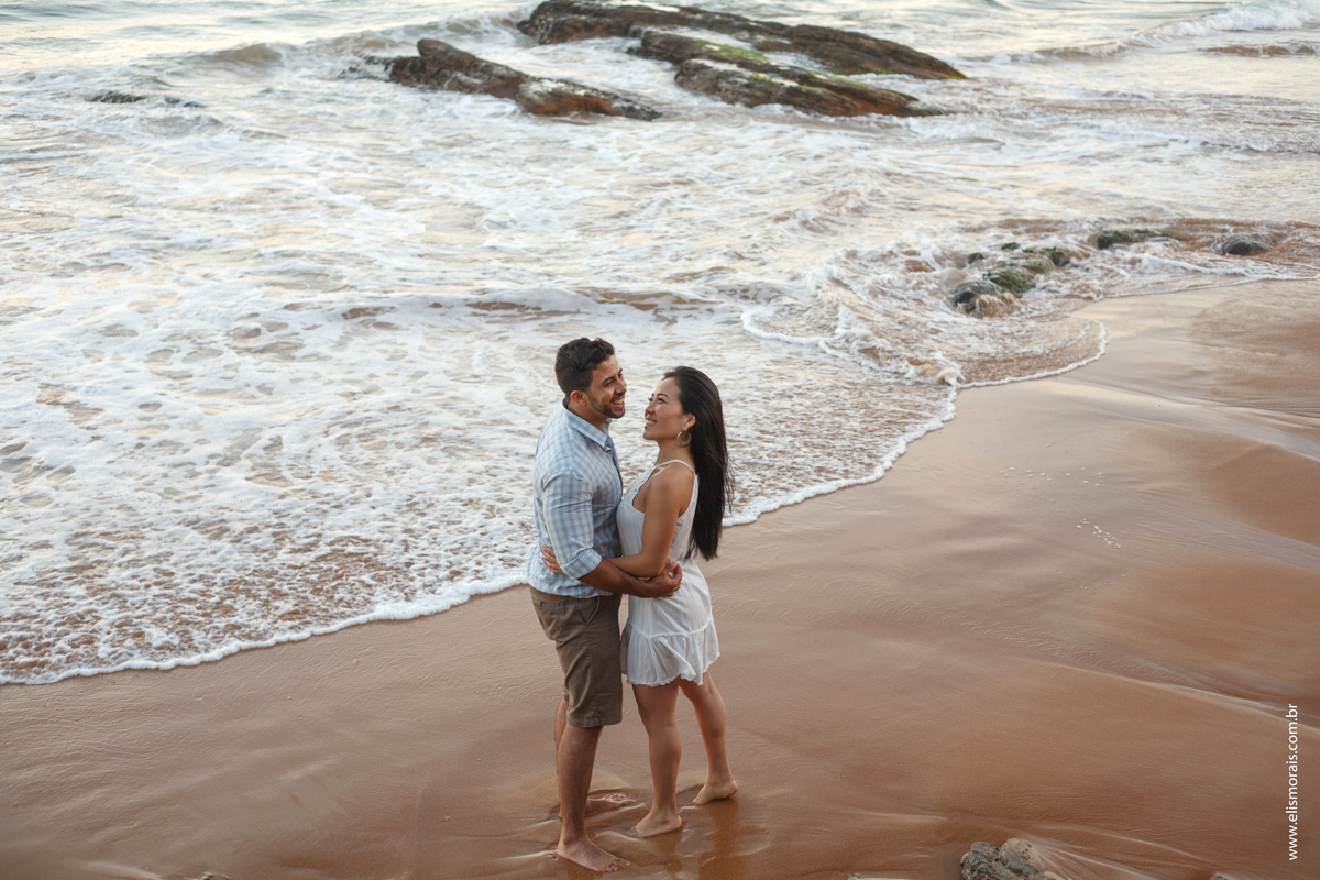 fotografia de casal, amor em buzios, buzios, fotografia de casal, ensaio de casal na praia de tucuns em armação dos buzios rj