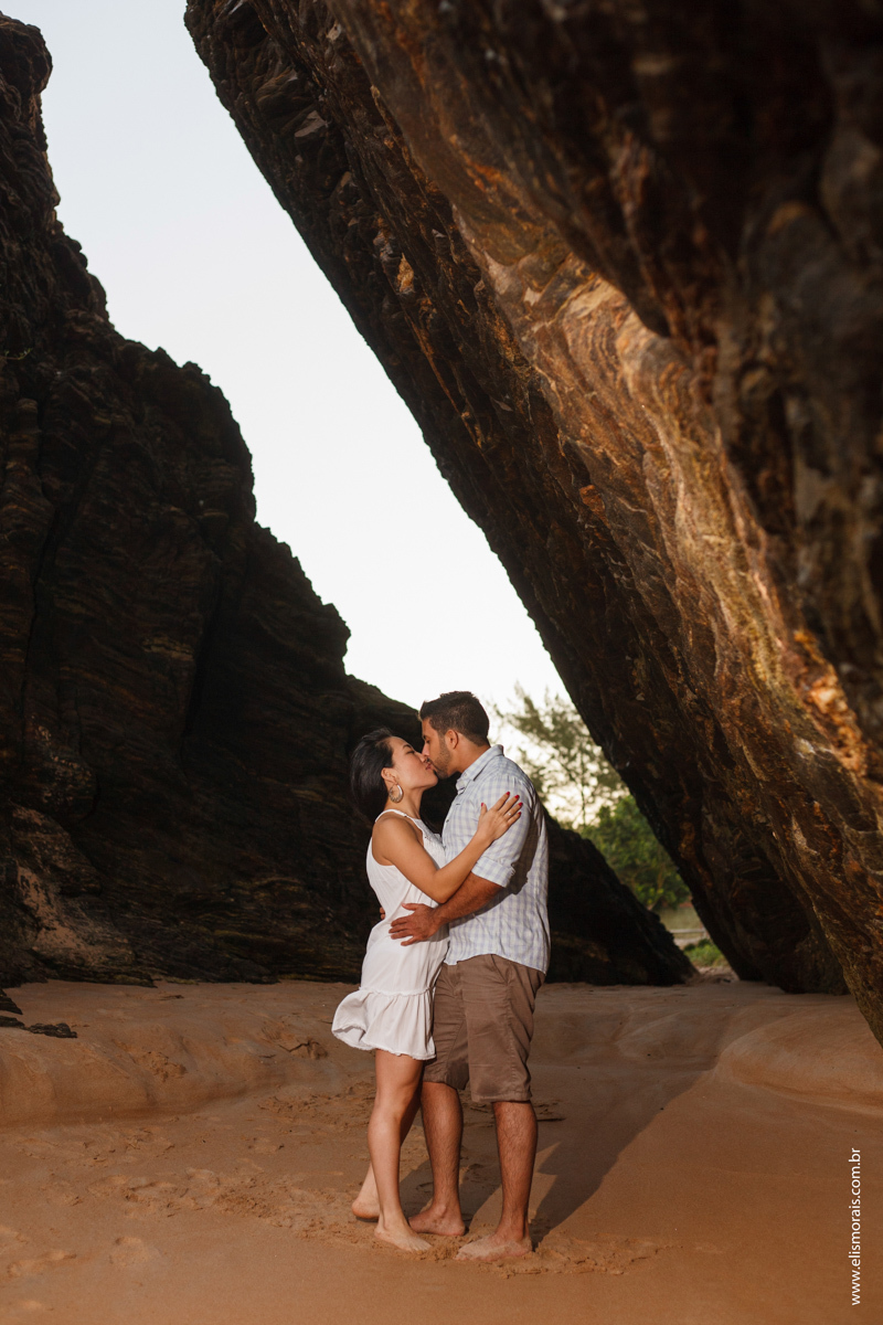 fotografia de casal, amor em buzios, buzios, fotografia de casal, ensaio de casal na praia de tucuns em armação dos buzios rj