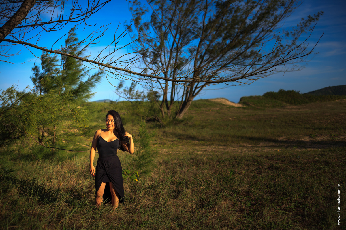 ensaio feminino da Letícia na praia de tucuns em armação dos búzios rj 