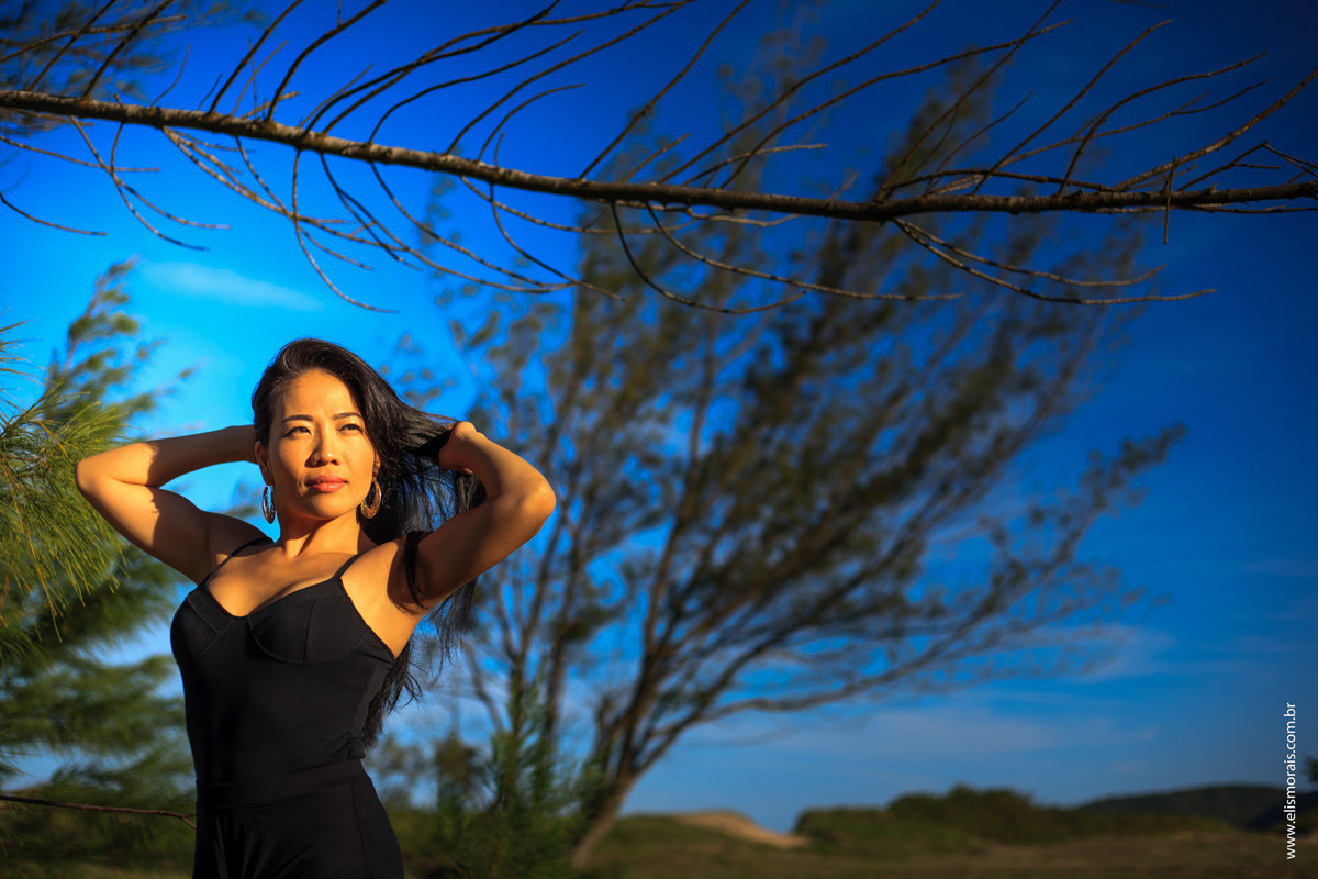 ensaio feminino da Letícia na praia de tucuns em armação dos búzios rj 