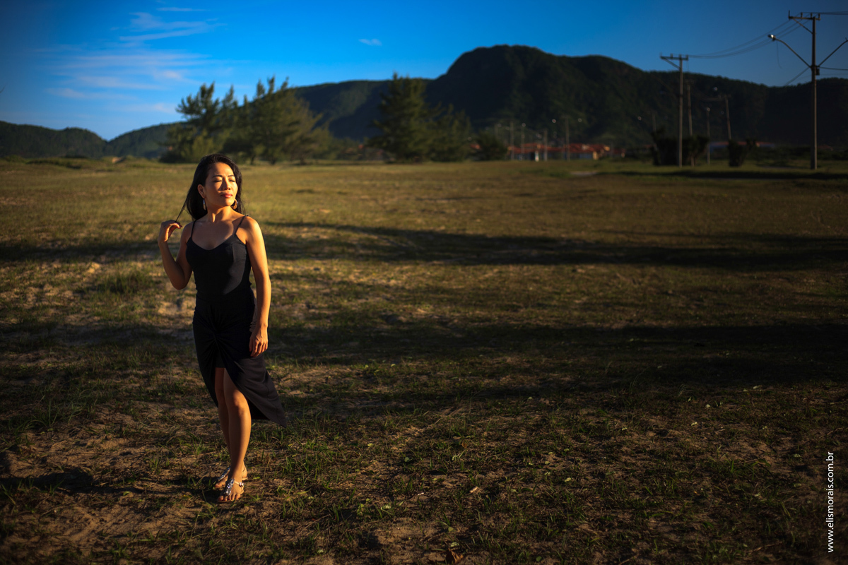 ensaio feminino da Letícia na praia de tucuns em armação dos búzios rj 