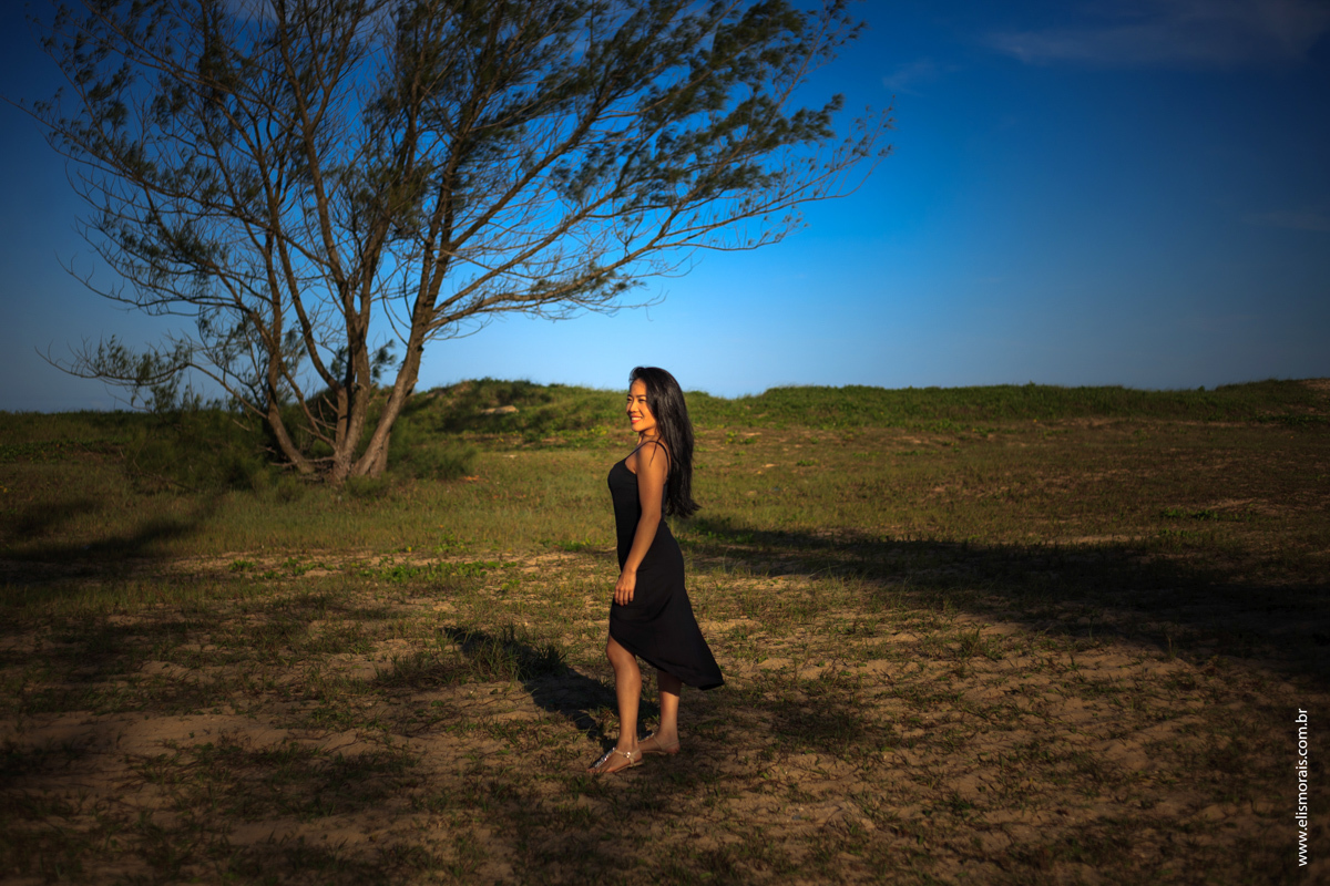 ensaio feminino da Letícia na praia de tucuns em armação dos búzios rj 