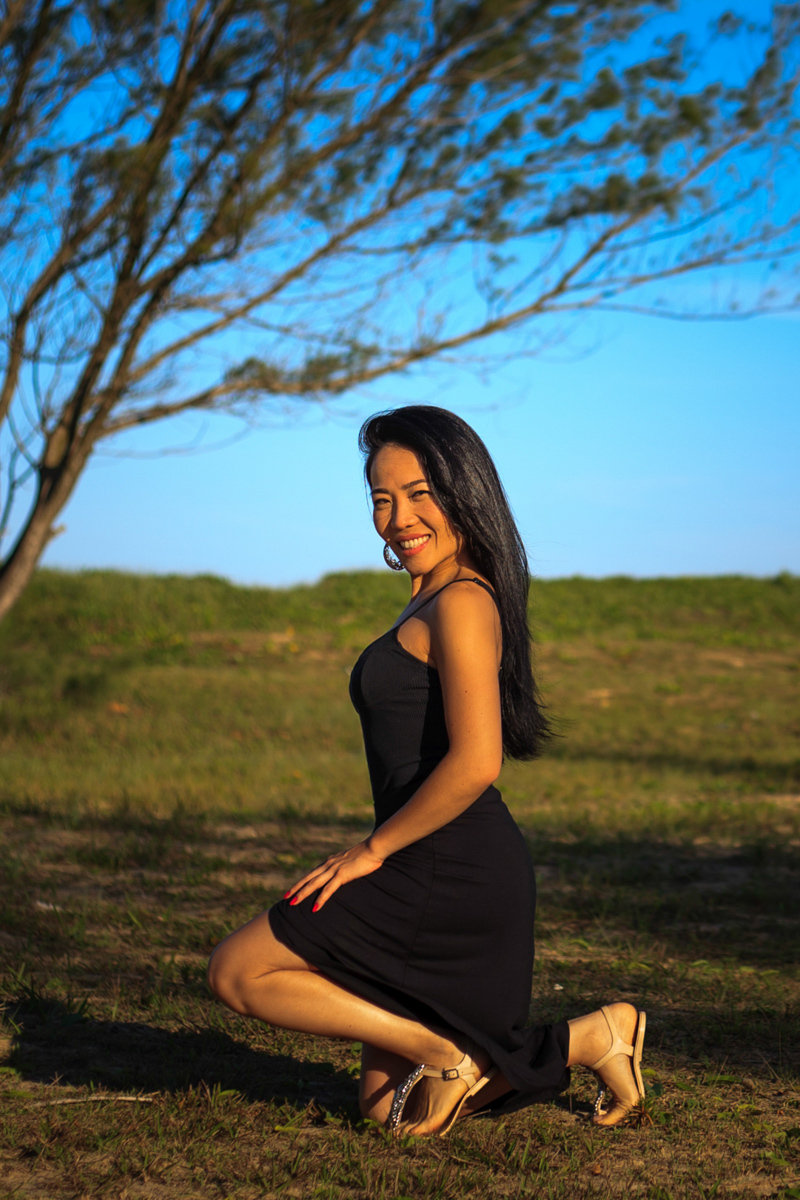 ensaio feminino da Letícia na praia de tucuns em armação dos búzios rj 