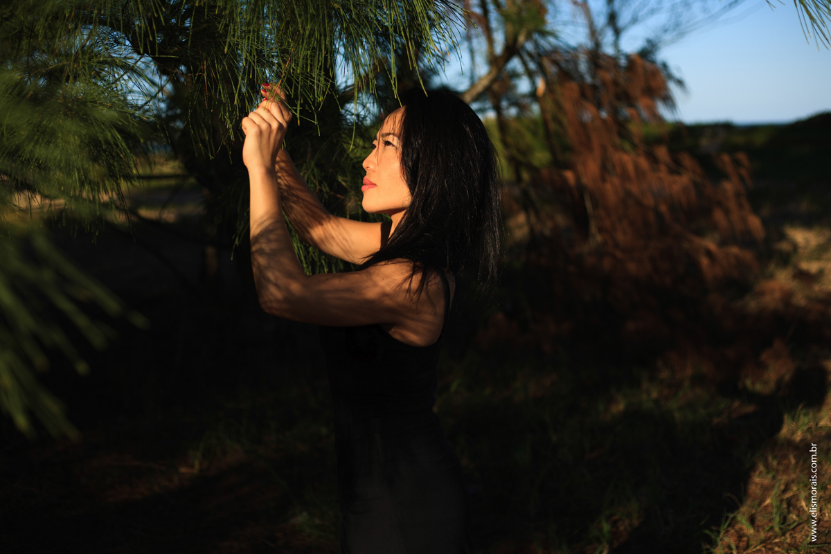 ensaio feminino da Letícia na praia de tucuns em armação dos búzios rj 
