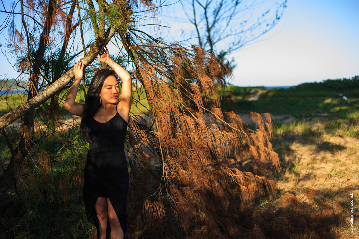 ensaio feminino da Letícia na praia de tucuns em armação dos búzios rj 