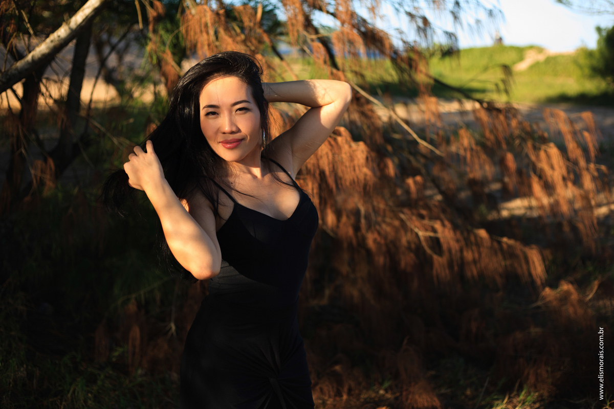 ensaio feminino da Letícia na praia de tucuns em armação dos búzios rj 