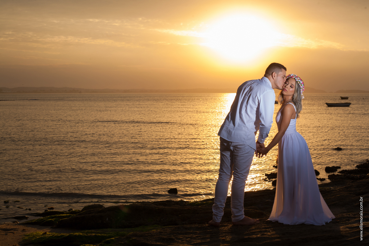 lua de mel com ensaio de casal e por do sol na praia de manguinhos em búzios rj