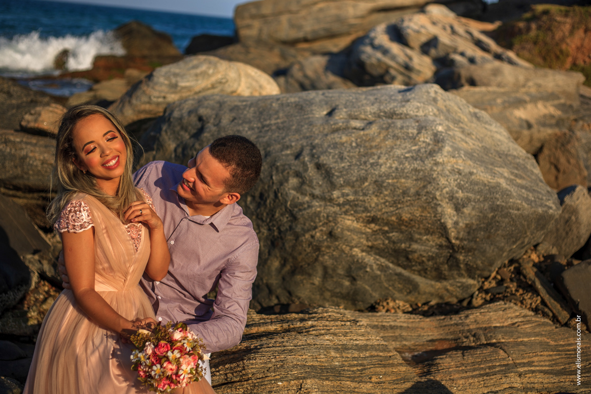 ensaio de casal na praia de geribá em búzios rj